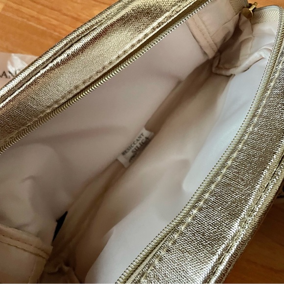 NIB Lancôme Gold Cosmetic Bag - Picture 2 of 3